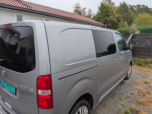 Toyota Proace 2 of 4