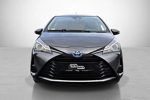 Toyota Yaris 3 of 30