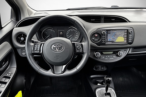 Toyota Yaris 27 of 30