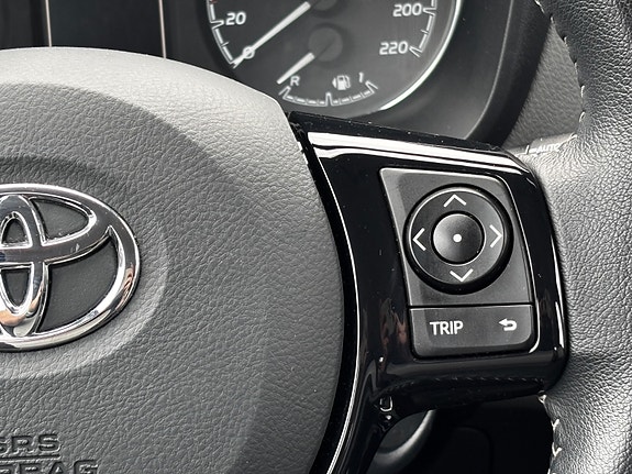Toyota Yaris 29 of 30