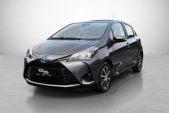 Toyota Yaris 2 of 30