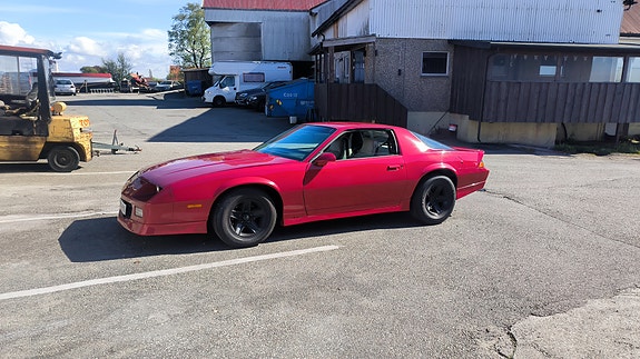 Chevrolet Camaro 2 of 15