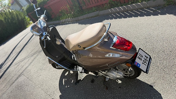 Vespa Primavera 50 8 of 10