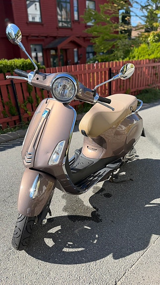 Vespa Primavera 50 7 of 10