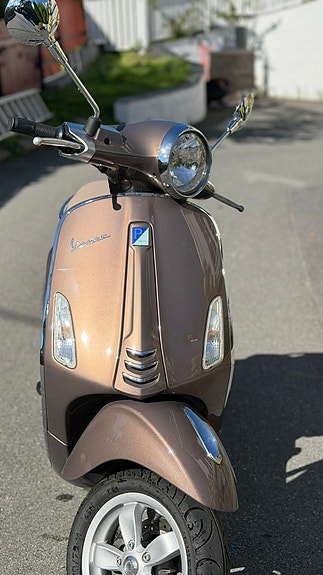 Vespa Primavera 50 6 of 10