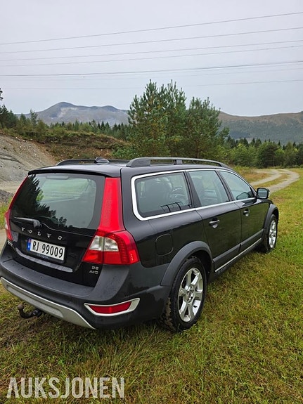 Volvo XC70 9 of 30