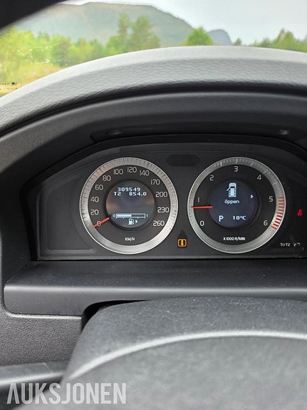 Volvo XC70 26 of 30