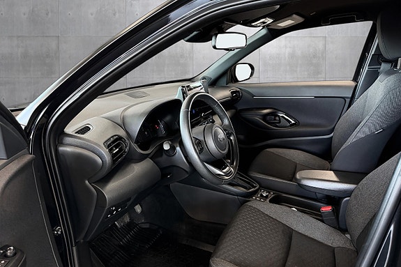 Toyota Yaris Cross 9 of 26