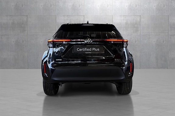 Toyota Yaris Cross 4 of 26