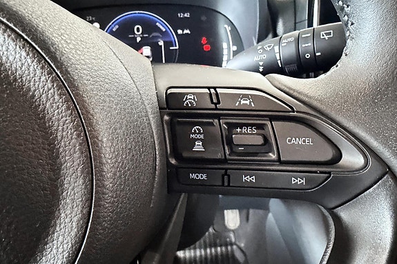 Toyota Yaris Cross 12 of 26