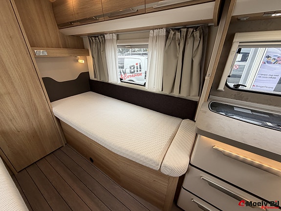 Knaus SKY TI 700 MEB-AUTOMAT-150HK-MARKISE-SOLCELLE-SYKKELSTATIV-ENKLE SENGER-STORT BAD BAKERST++ 27 of 30