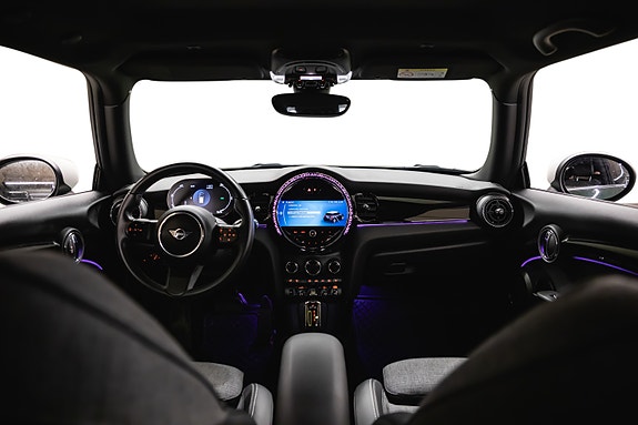 MINI Cooper SE 4 of 30