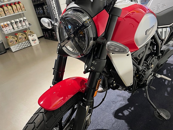 Ducati Scrambler Icon 5 of 10