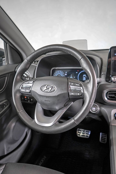 Hyundai Kona 18 of 24
