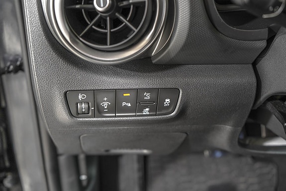 Hyundai Kona 12 of 24