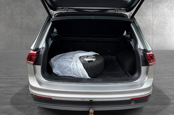 Volkswagen Tiguan 14 of 30