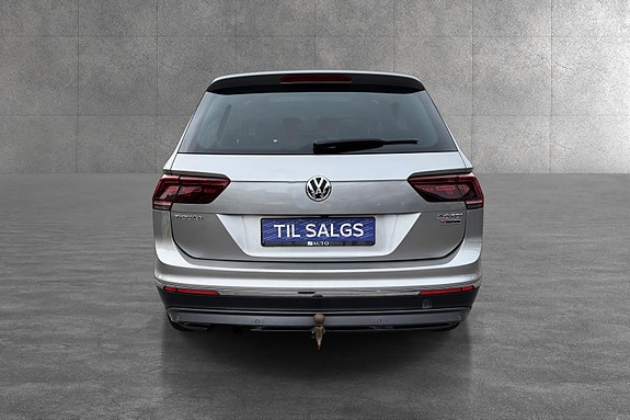 Volkswagen Tiguan 7 of 30