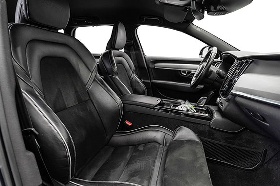 Volvo V90 25 of 28