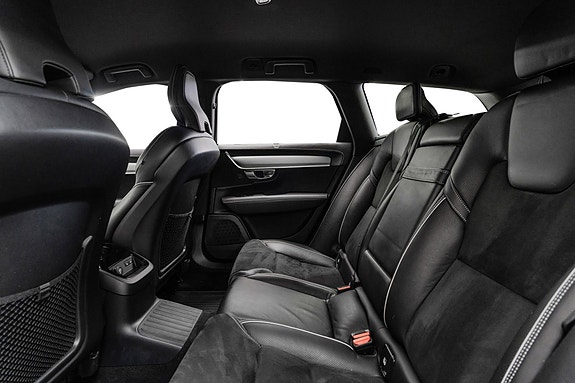 Volvo V90 13 of 28