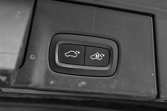 Volvo V90 24 of 28