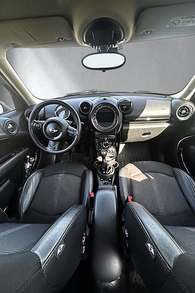MINI Cooper 8 of 19