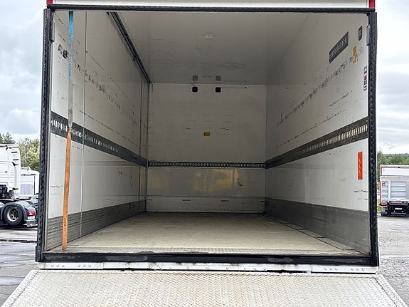 MAN TGM 18.320 4x2 LL CH 16 of 28