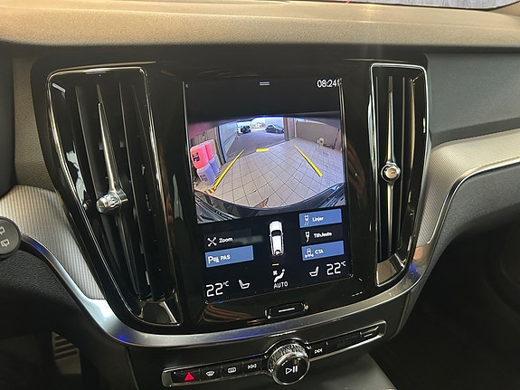Volvo V60 25 of 30