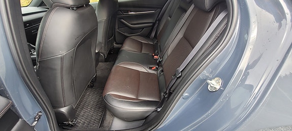Mazda 3 8 of 13