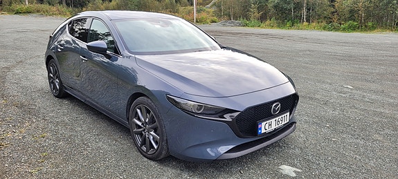 Mazda 3 2 of 13