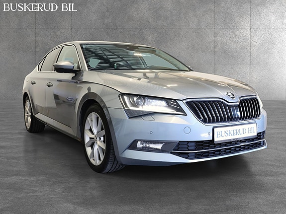 Skoda Superb 9 of 29