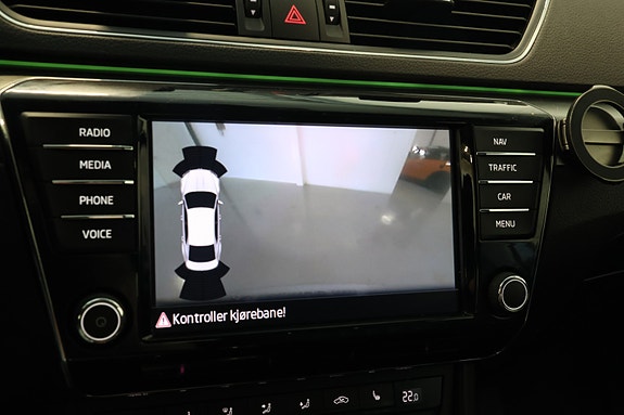 Skoda Superb 22 of 29