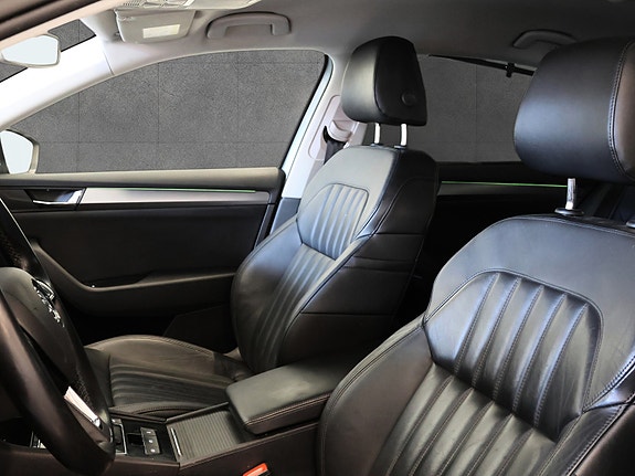 Skoda Superb 11 of 29