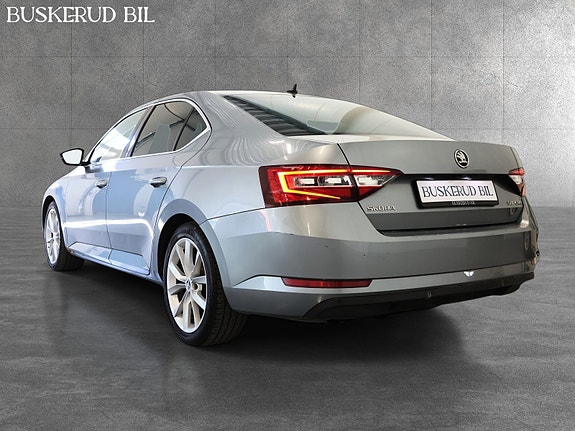 Skoda Superb 2 of 29