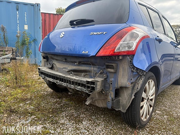 Suzuki Swift 12 of 30