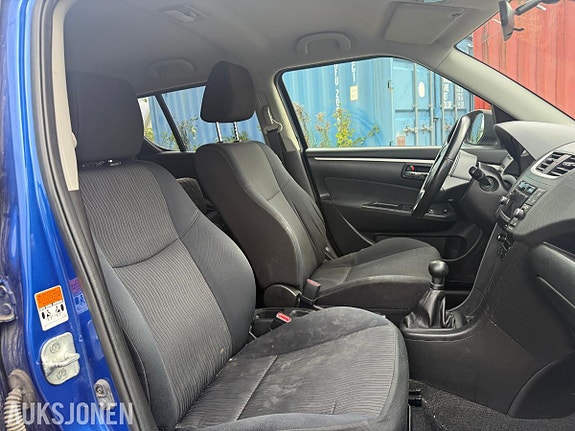 Suzuki Swift 24 of 30
