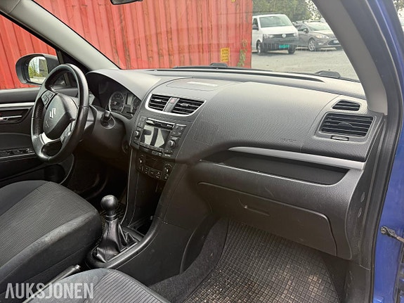Suzuki Swift 21 of 30