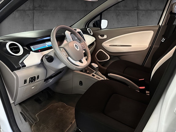 Renault Zoe 11 of 14
