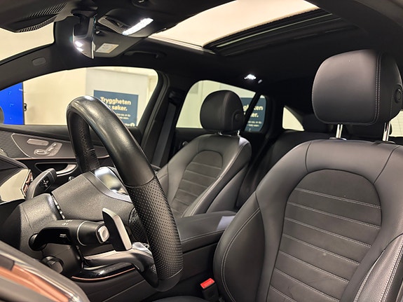Mercedes-Benz EQC400 9 of 30