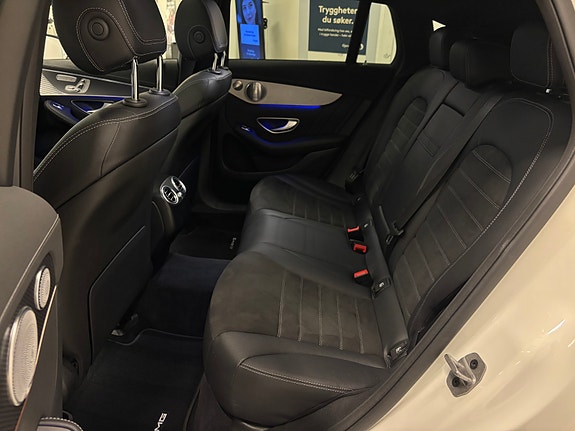 Mercedes-Benz EQC400 30 of 30