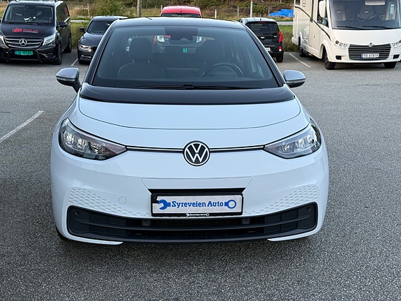 Volkswagen ID.3 2 of 14