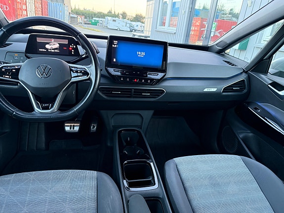 Volkswagen ID.3 8 of 14