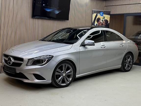 Mercedes-Benz CLA200 2 of 30