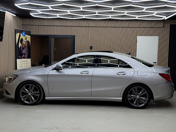 Mercedes-Benz CLA200 12 of 30