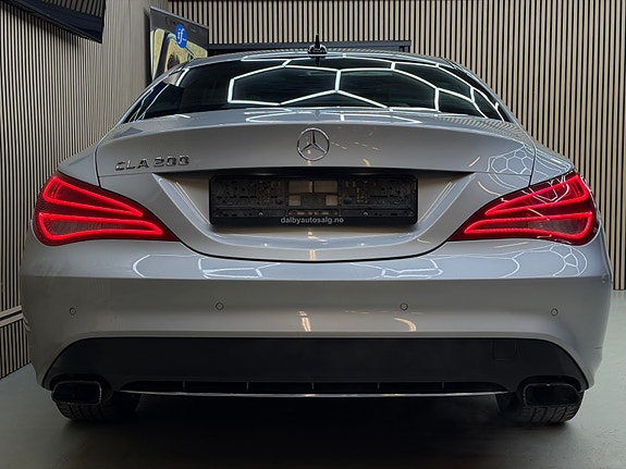 Mercedes-Benz CLA200 14 of 30