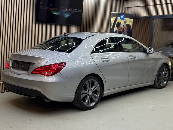 Mercedes-Benz CLA200 16 of 30