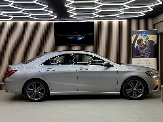 Mercedes-Benz CLA200 17 of 30
