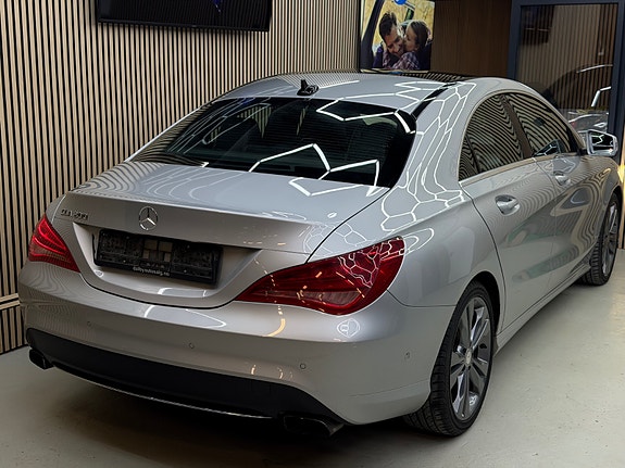 Mercedes-Benz CLA200 18 of 30
