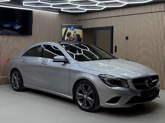 Mercedes-Benz CLA200 8 of 30