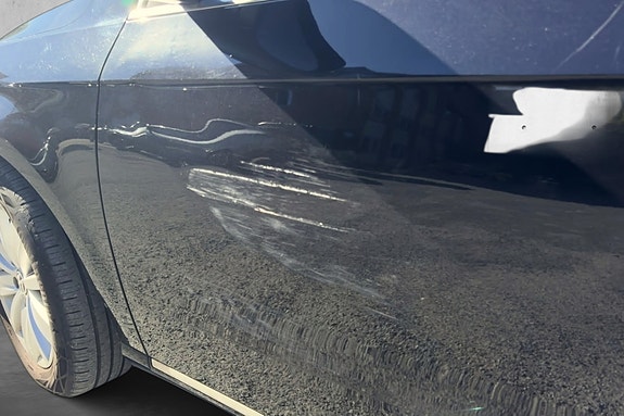 Volkswagen Passat 9 of 18