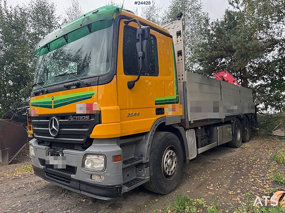 Mercedes-Benz 2544 6x2 Kranbil m/ Bakmontert Ferrari kran 13 of 30